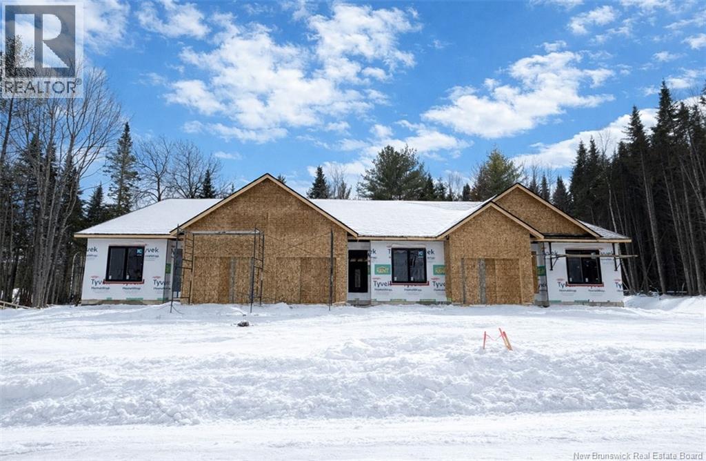 33 Terry Fox Drive, Oromocto, New Brunswick  E2V 0P6 - Photo 1 - NB131394