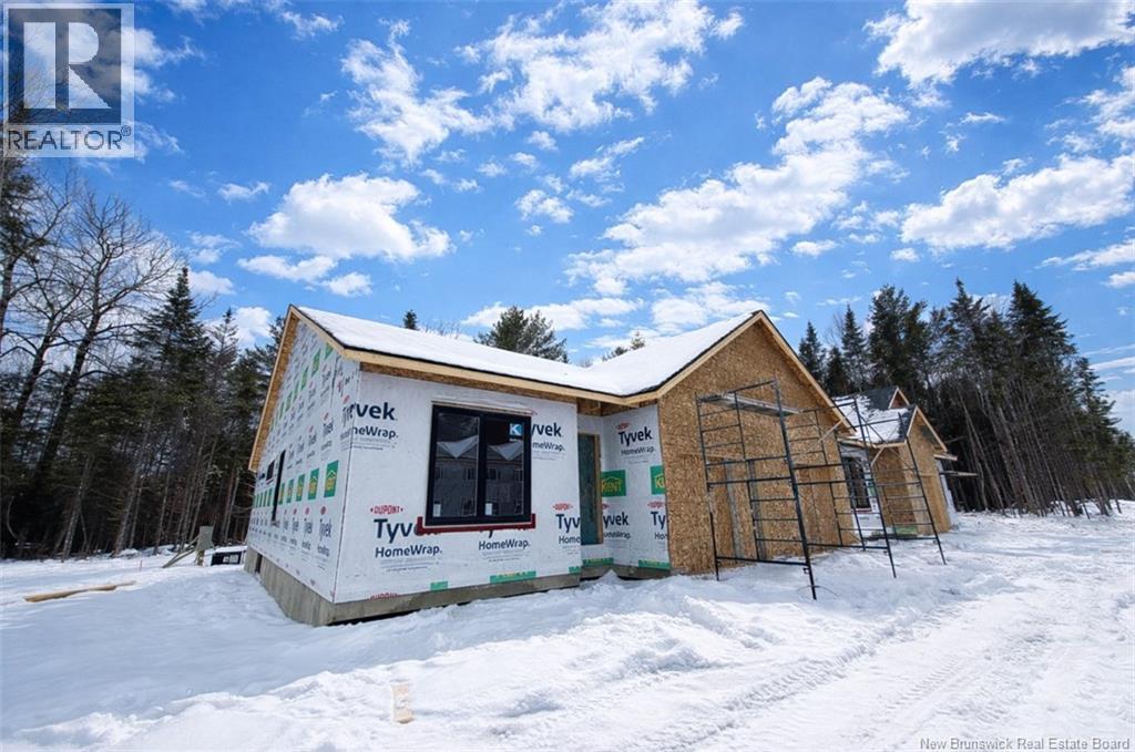 29 Terry Fox Drive, Oromocto, New Brunswick  E2V 0P6 - Photo 2 - NB131393