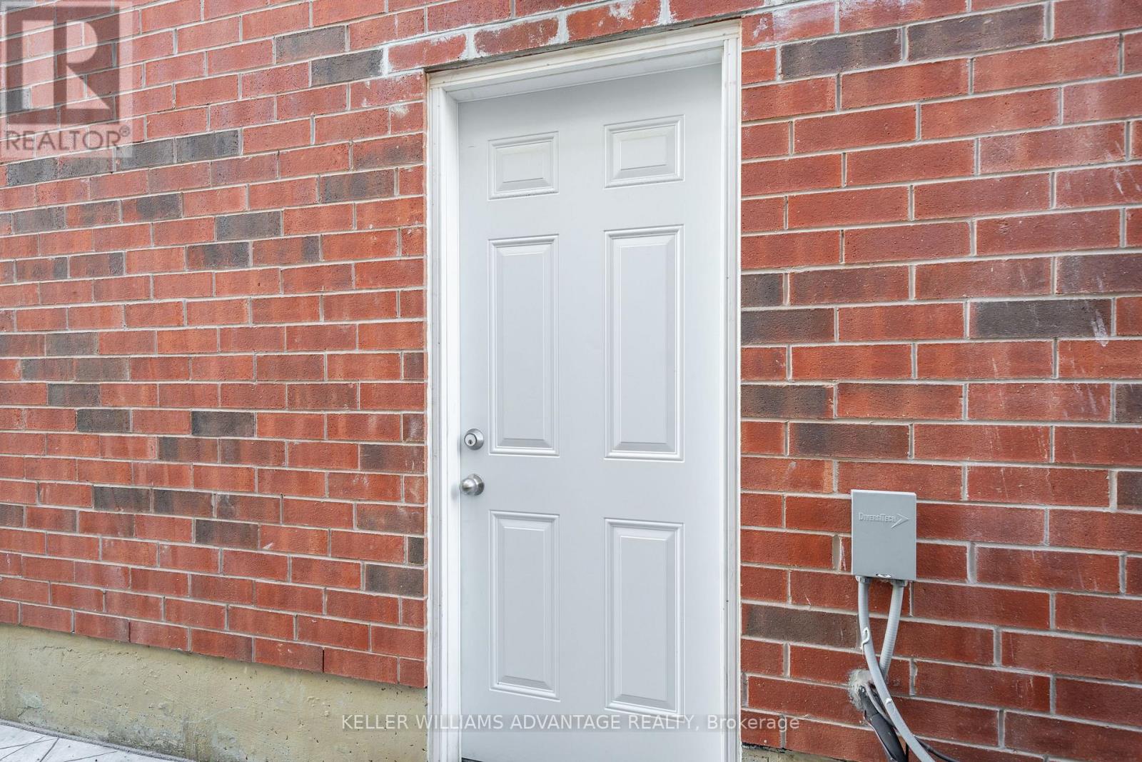 Bsmt - 5106 Churchill Meadows Boulevard, Mississauga, Ontario  L5M 8A8 - Photo 2 - W12642356