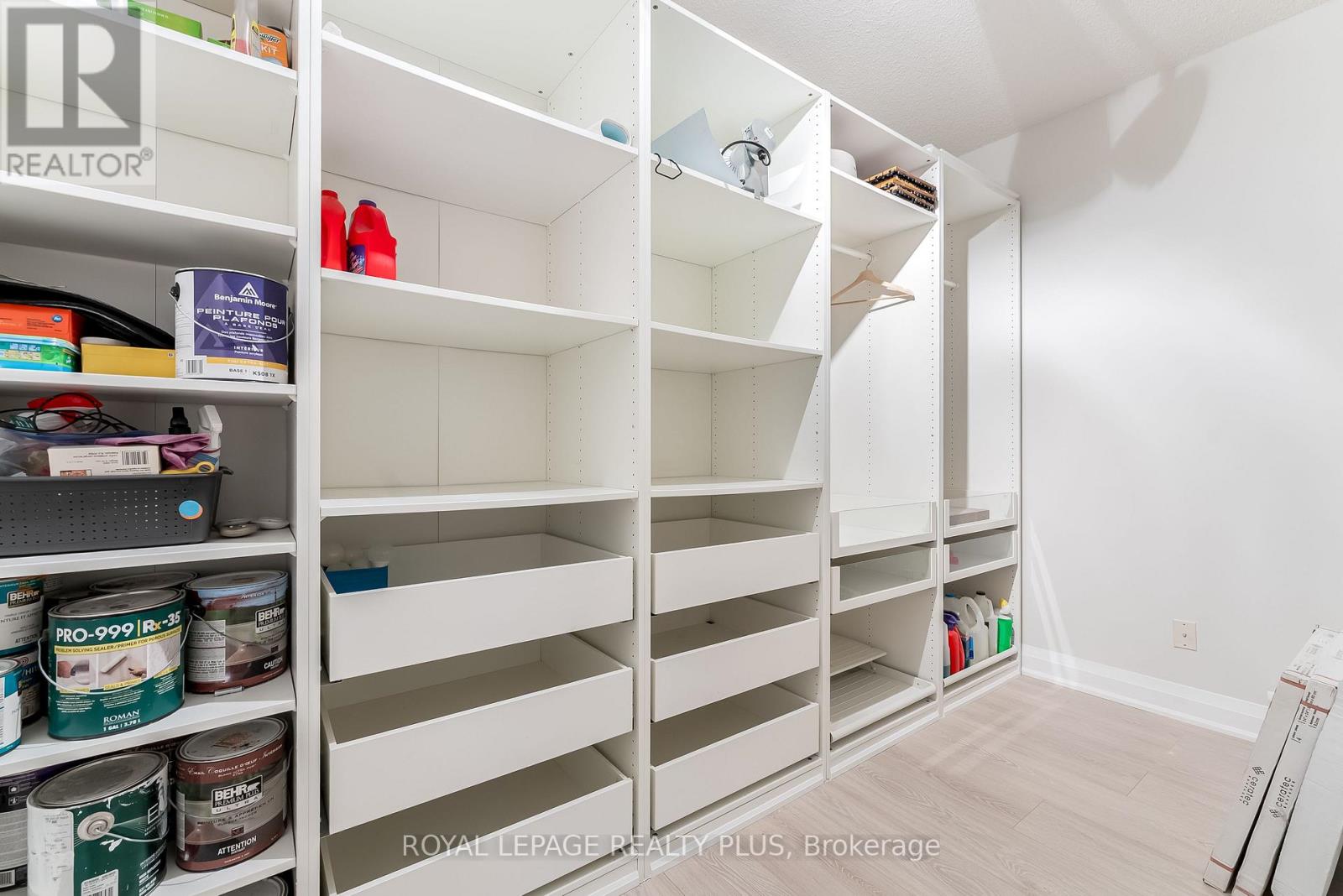 806 - 40 Old Mill Road, Oakville, Ontario  L6J 7W3 - Photo 15 - W12642366