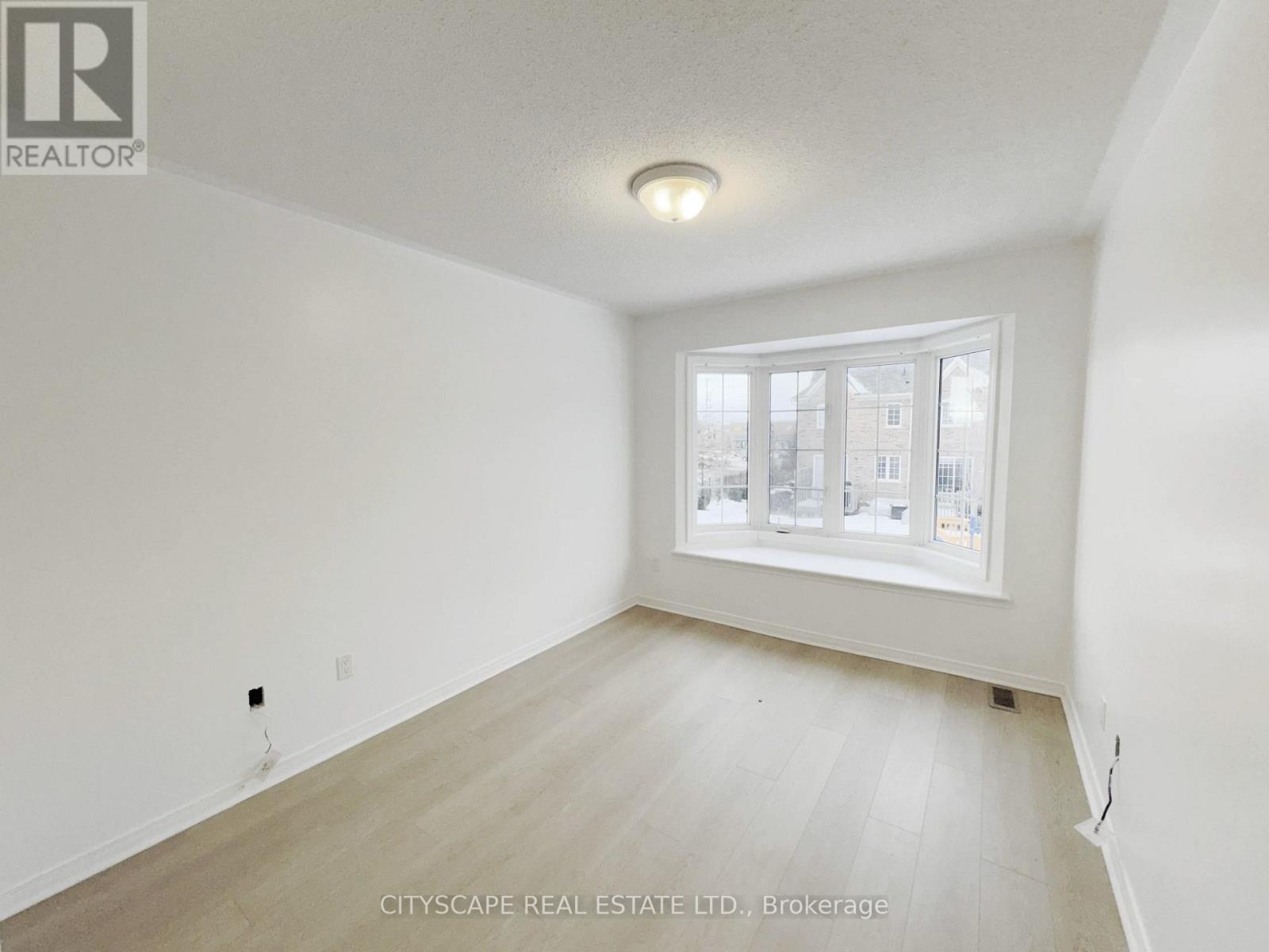 64 Honeyview Trail, Brampton, Ontario  L6P 4A4 - Photo 20 - W12642370