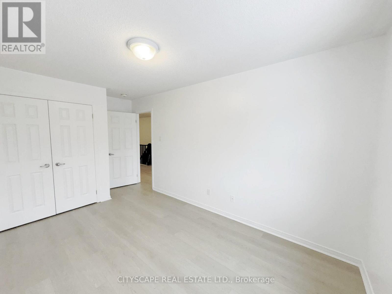 64 Honeyview Trail, Brampton, Ontario  L6P 4A4 - Photo 23 - W12642370