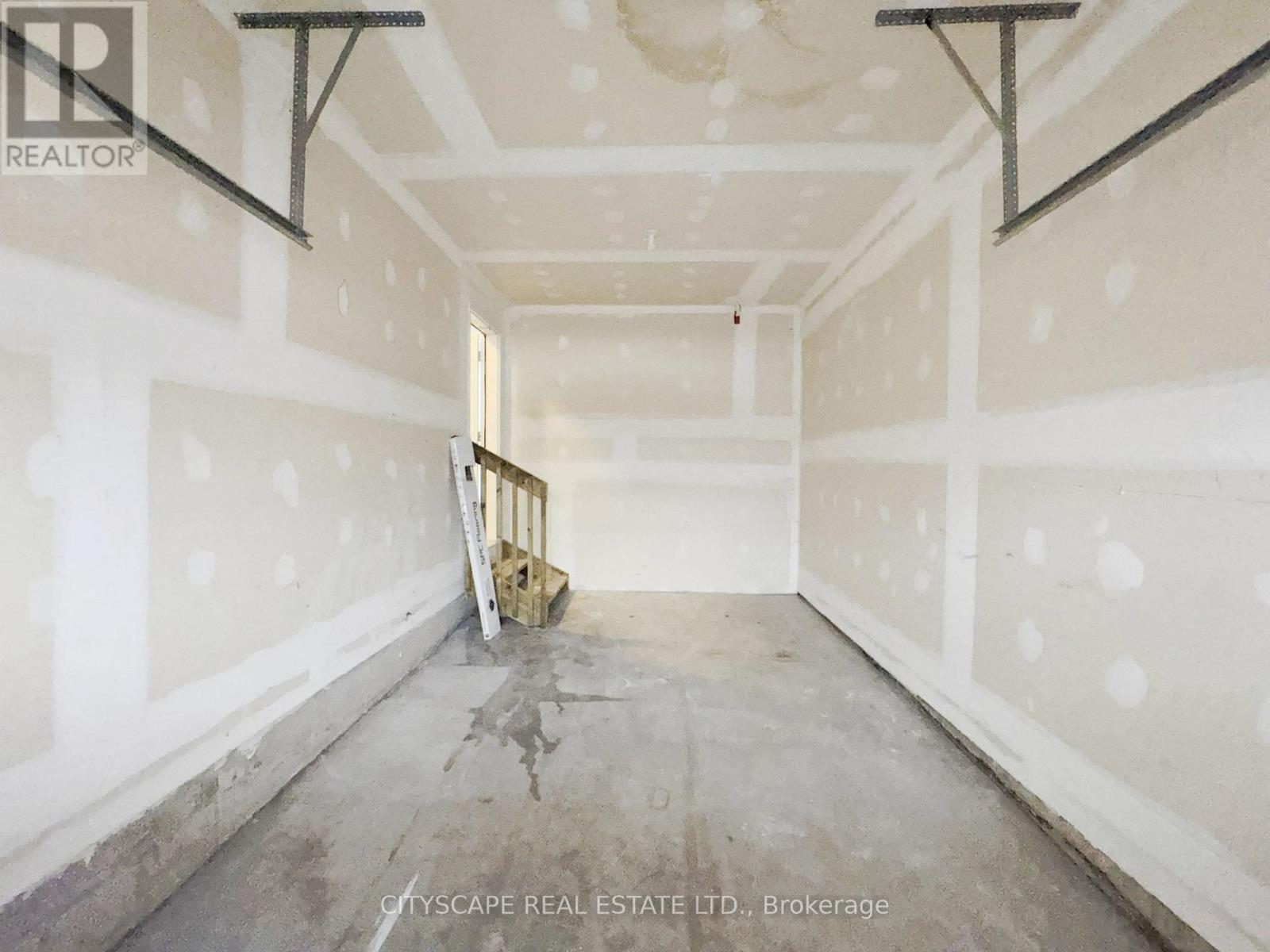 64 Honeyview Trail, Brampton, Ontario  L6P 4A4 - Photo 35 - W12642370