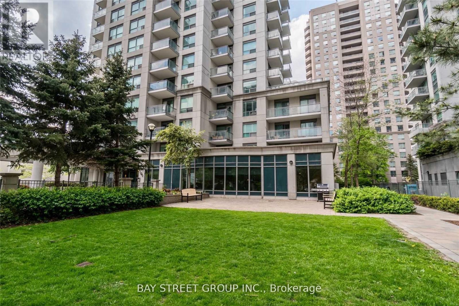 906 - 21 Hillcrest Avenue, Toronto, Ontario  M2N 7K2 - Photo 2 - C12633148