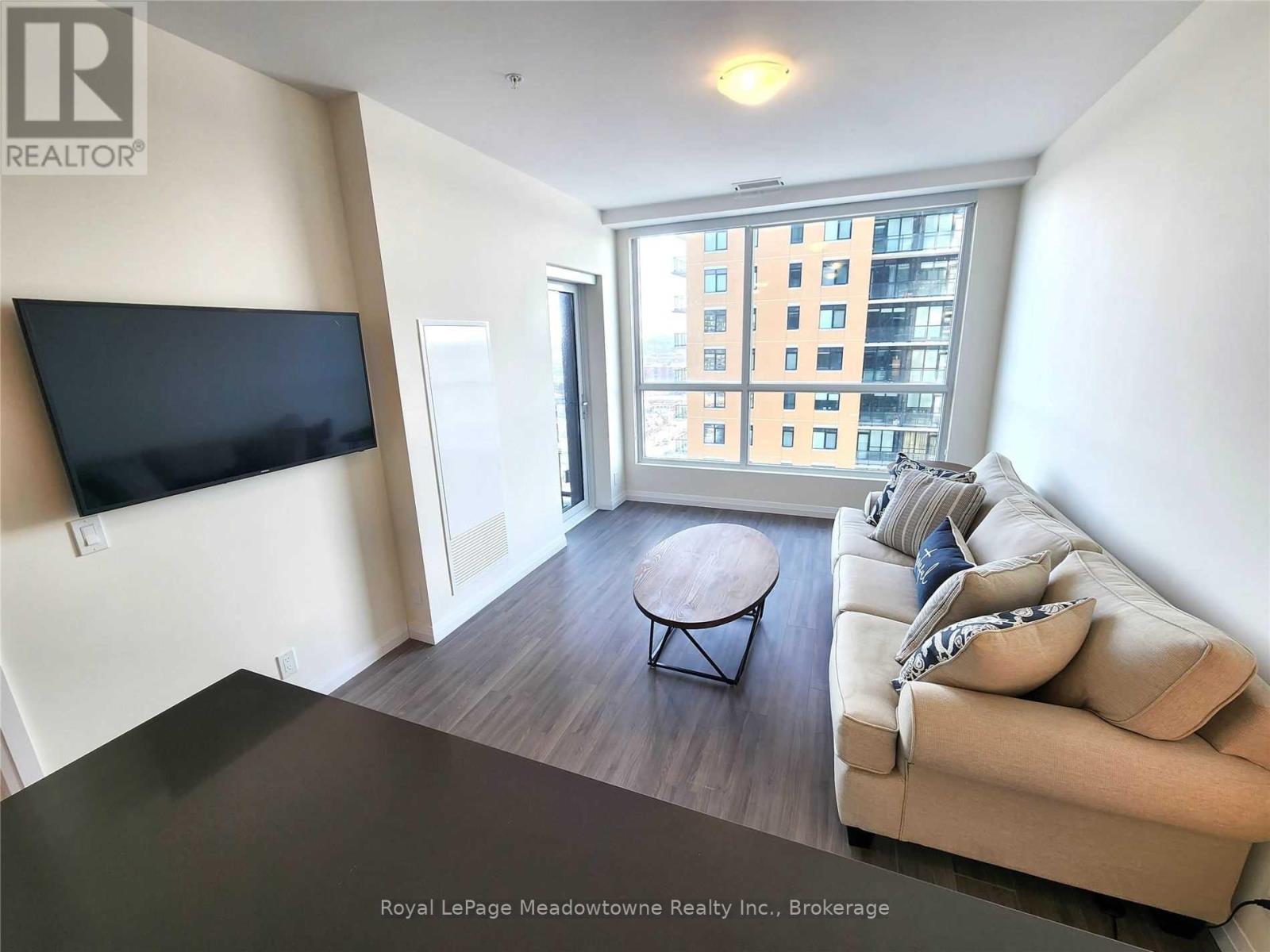 1605 - 104 Garment Street, Kitchener, Ontario  N2G 0C8 - Photo 4 - X12375782