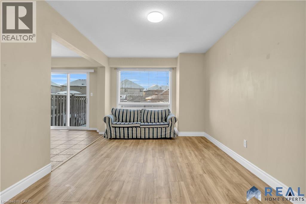 15 Curzon Crescent, Guelph, Ontario  N1K 1Z8 - Photo 9 - 40794438