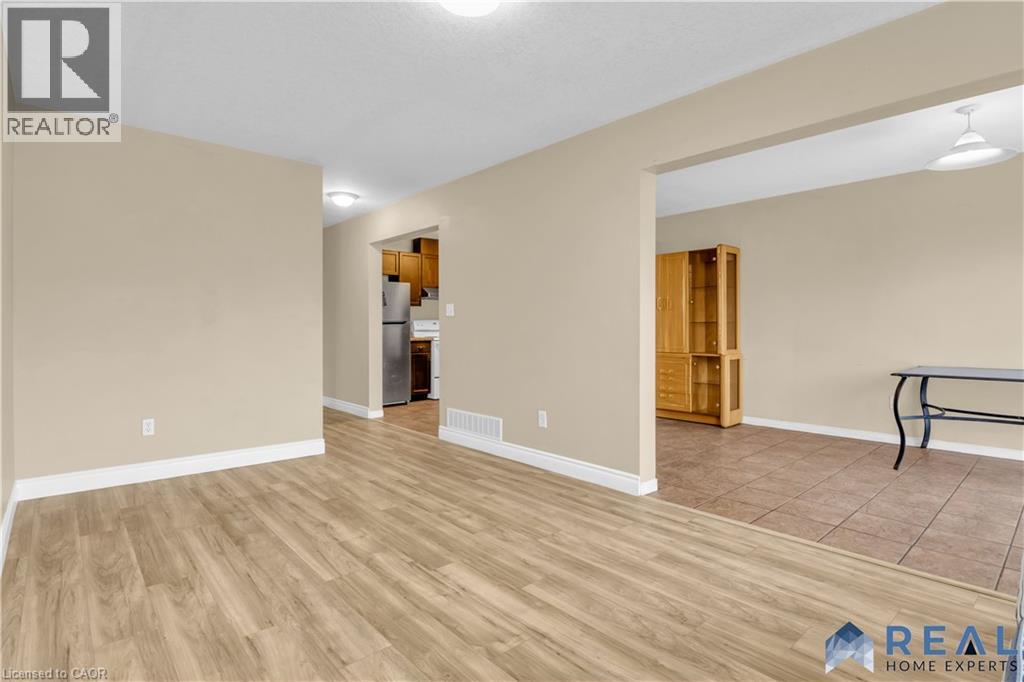 15 Curzon Crescent, Guelph, Ontario  N1K 1Z8 - Photo 10 - 40794438