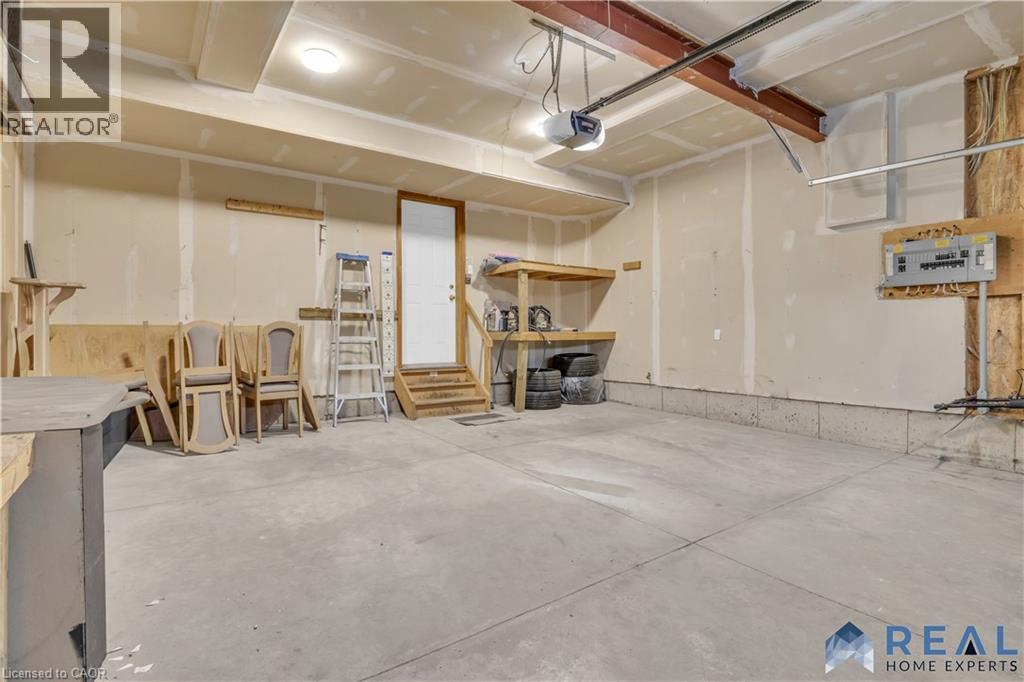 15 Curzon Crescent, Guelph, Ontario  N1K 1Z8 - Photo 33 - 40794438