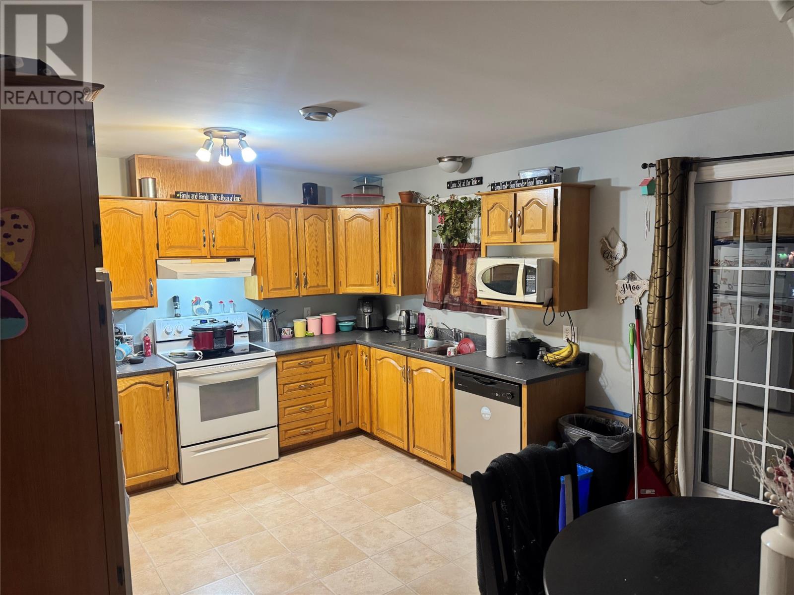 37 Branscombe Street, St. John's, Newfoundland & Labrador  A1A 5J8 - Photo 2 - 1293344