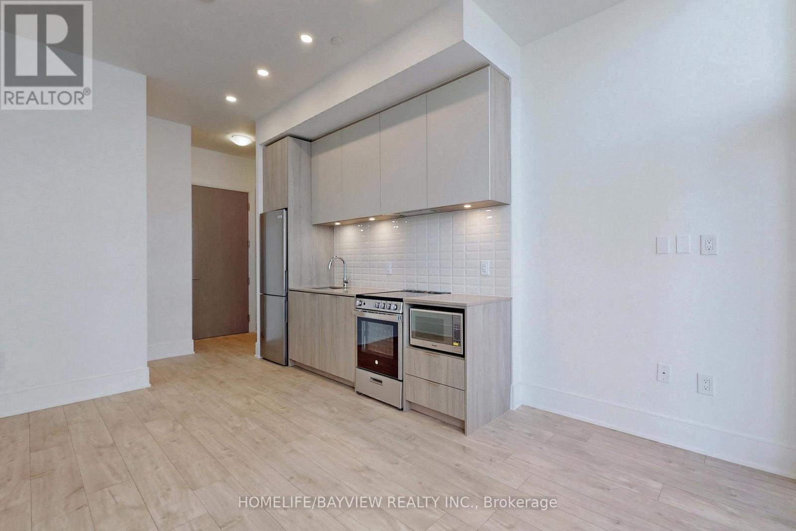 Uph05 - 65 Annie Craig Drive, Toronto, Ontario  M8V 0A8 - Photo 6 - W12642378