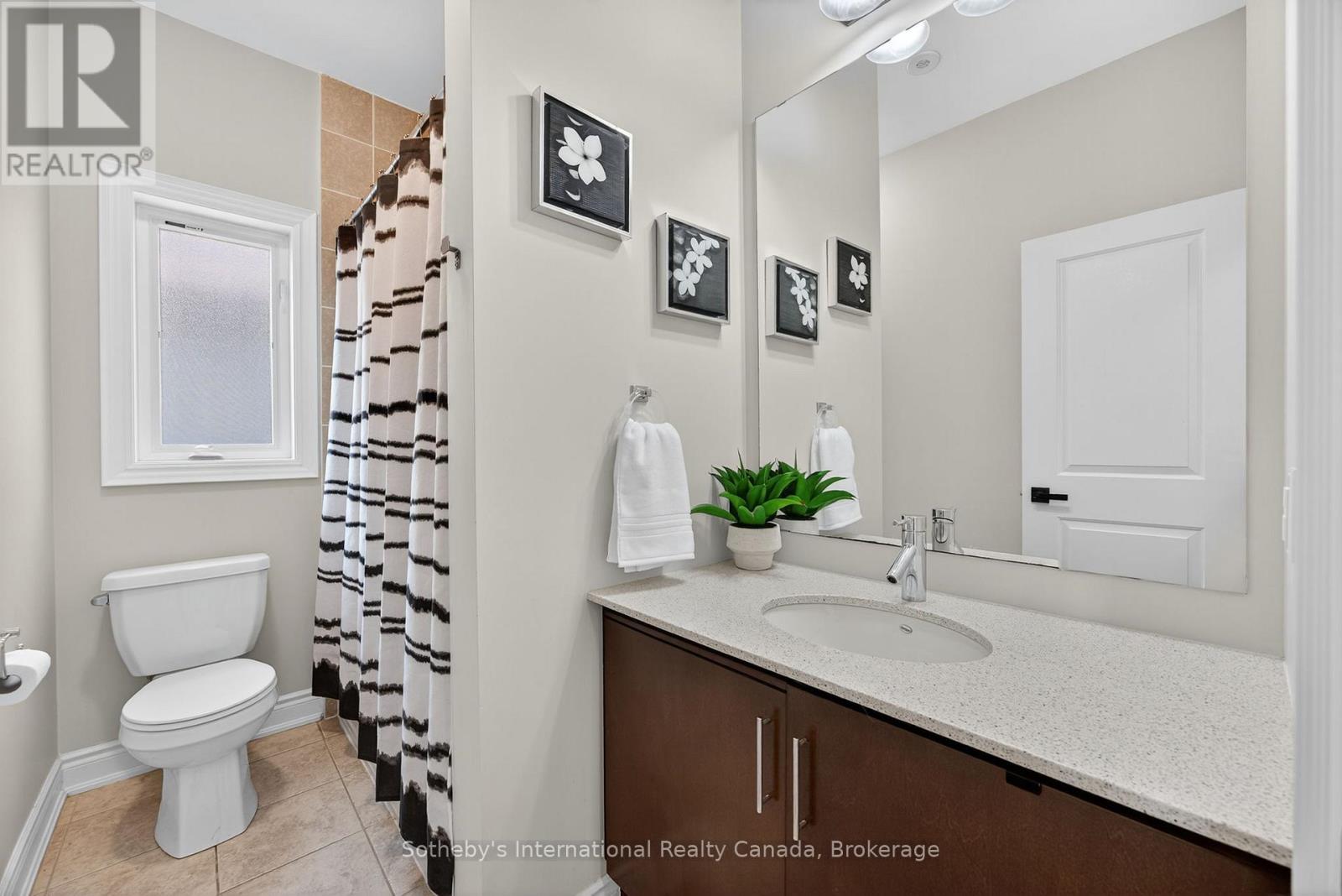 95 Wally Drive, Wasaga Beach, Ontario  L9Z 0G5 - Photo 18 - S12642390