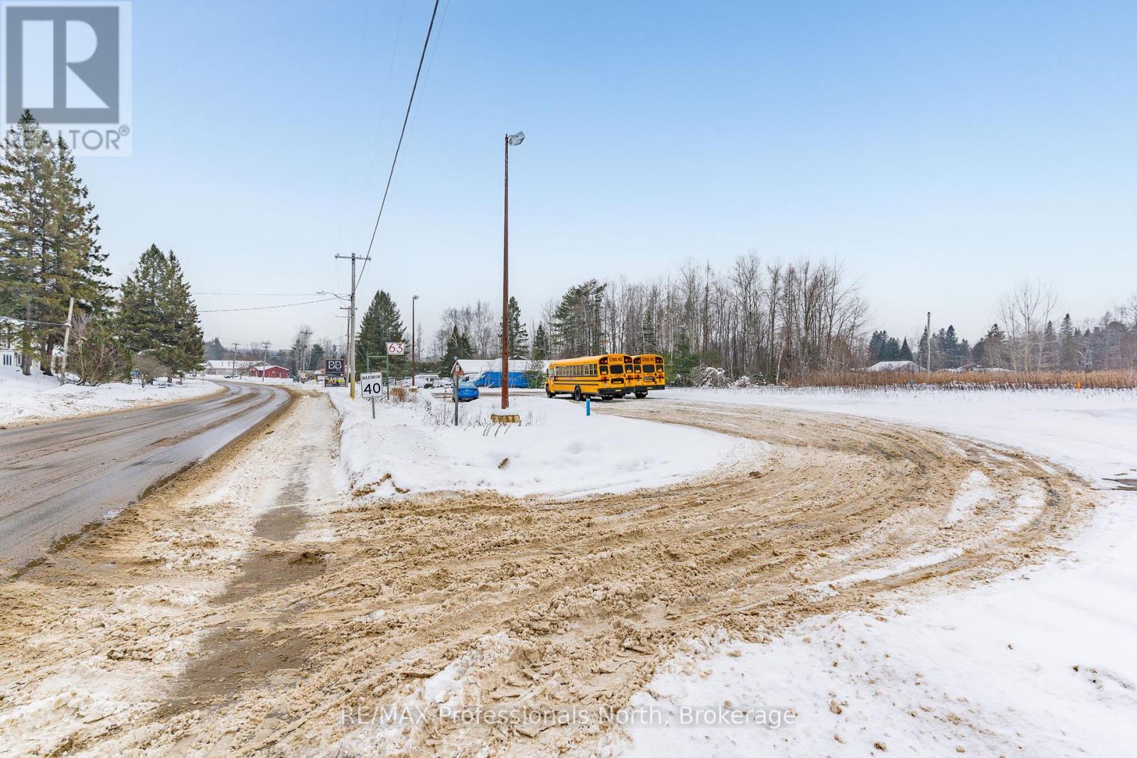 61 Bobcaygeon Road, Minden Hills (Lutterworth), Ontario  K0M 2K0 - Photo 2 - X12642428