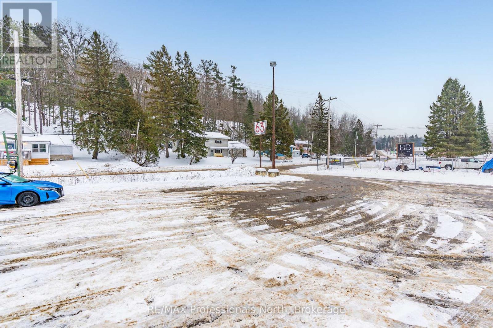 61 Bobcaygeon Road, Minden Hills (Lutterworth), Ontario  K0M 2K0 - Photo 3 - X12642428