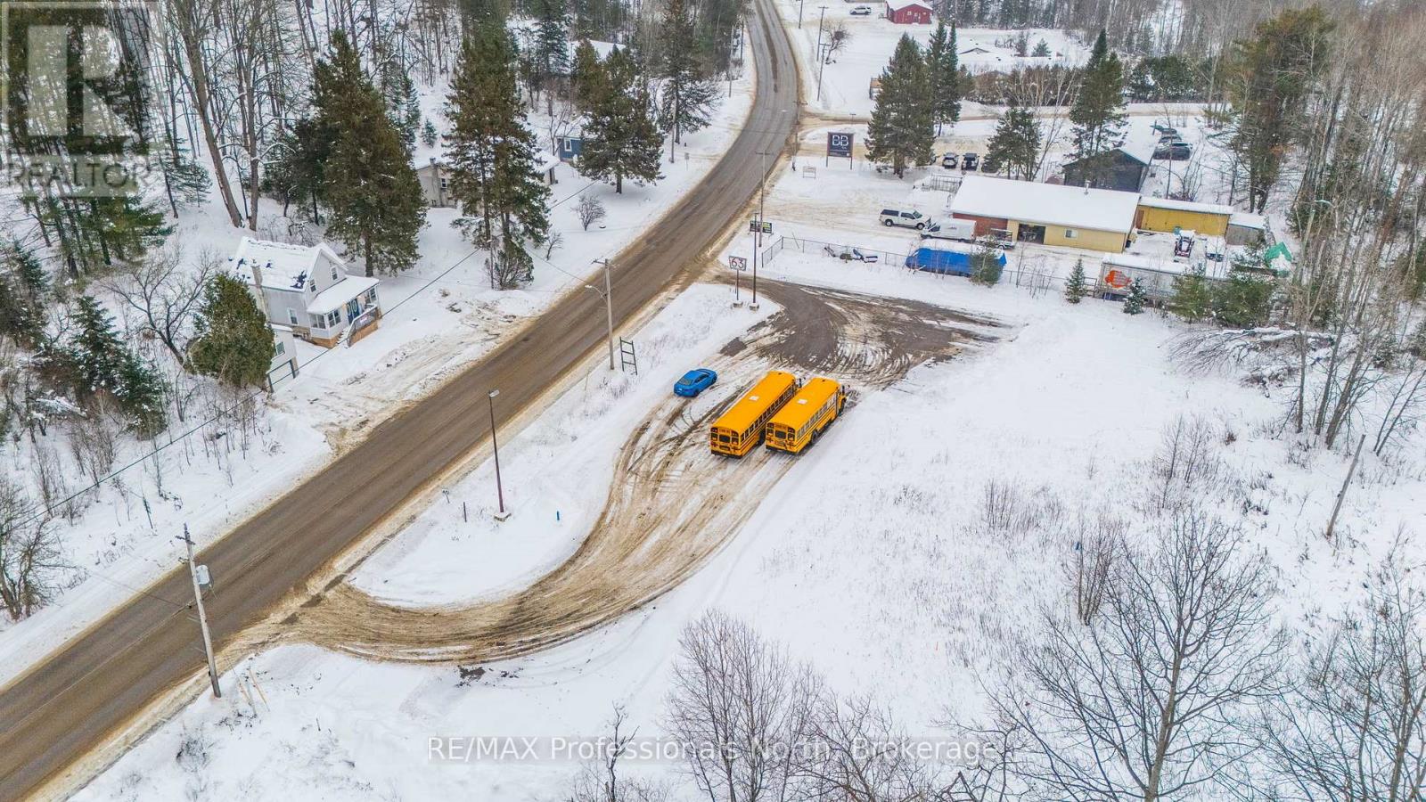 61 Bobcaygeon Road, Minden Hills (Lutterworth), Ontario  K0M 2K0 - Photo 7 - X12642428