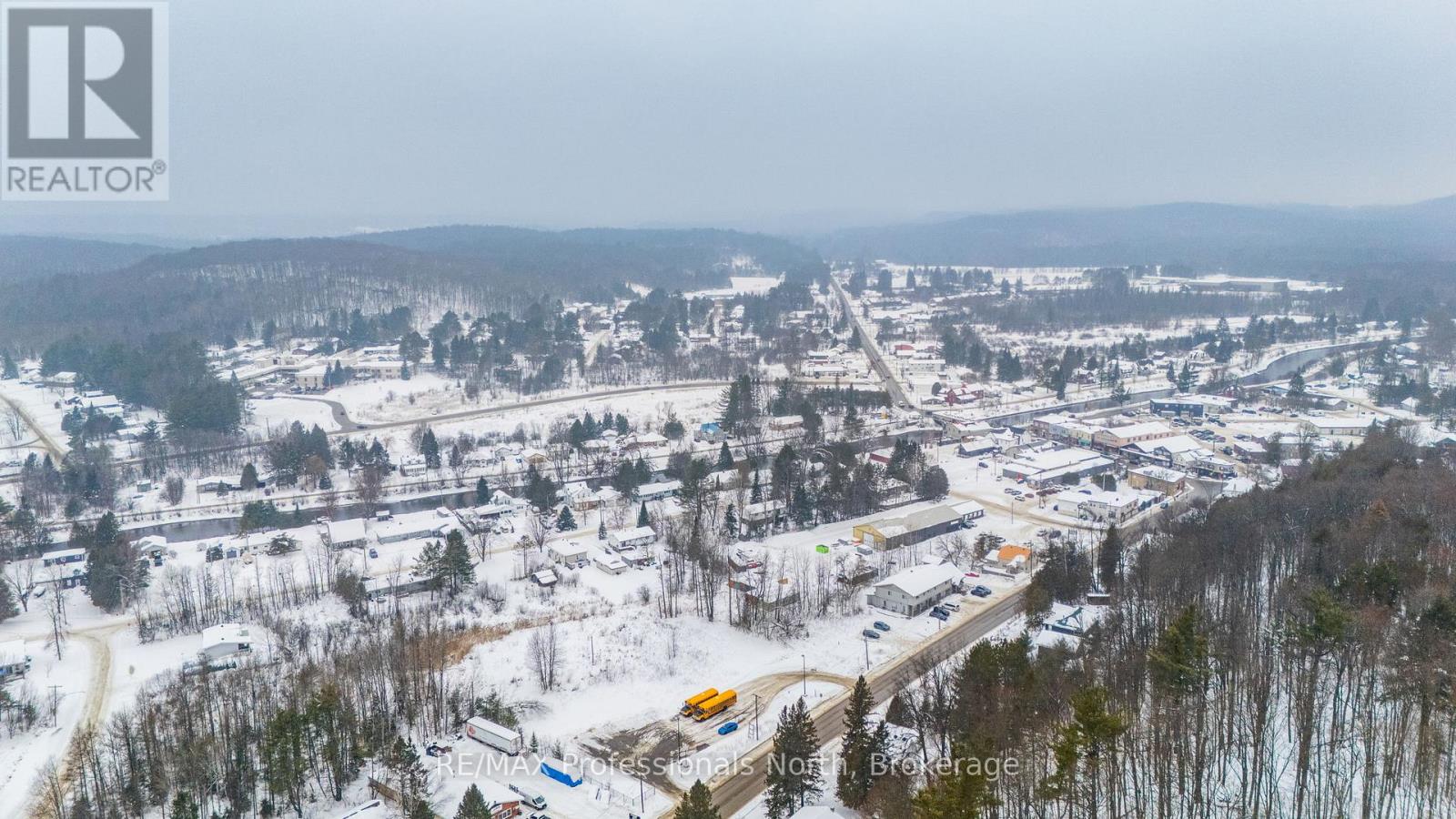 61 Bobcaygeon Road, Minden Hills (Lutterworth), Ontario  K0M 2K0 - Photo 8 - X12642428