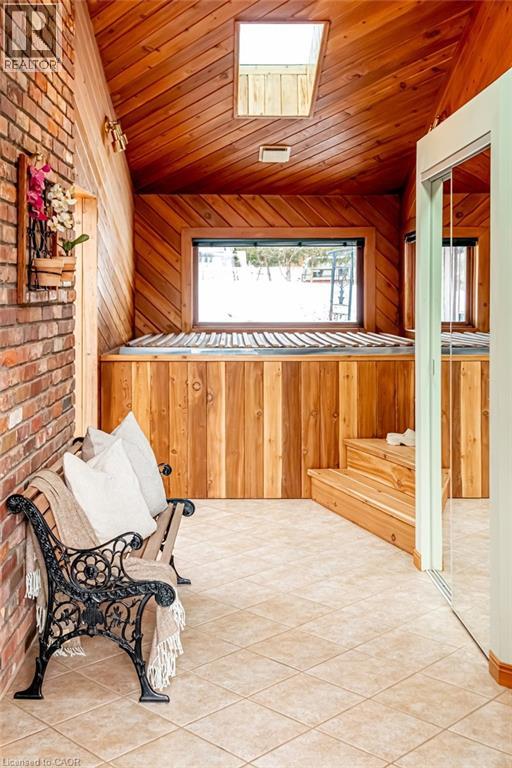 70 Home Street, Hamilton, Ontario  L9H 5W3 - Photo 5 - 40792684