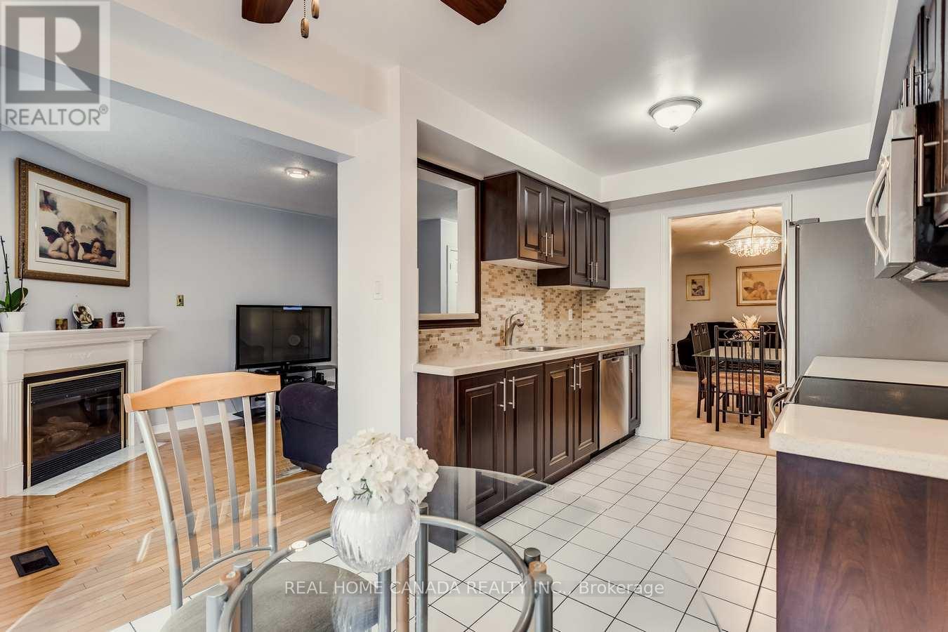 73 - 2550 Thomas Street, Mississauga, Ontario  L5M 5N8 - Photo 5 - W12577464