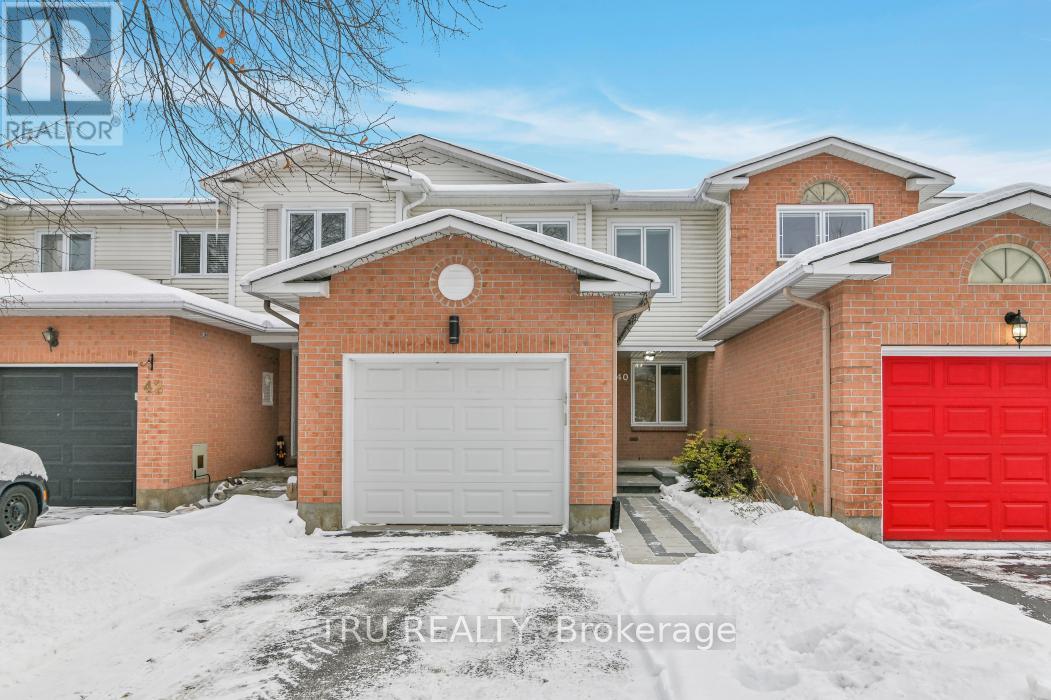 40 BATON COURT, Ottawa, Ontario