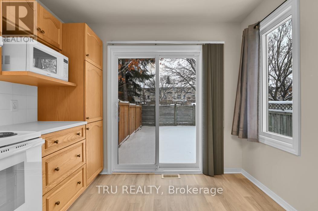 40 Baton Court, Ottawa, Ontario  K2L 4C8 - Photo 16 - X12642402