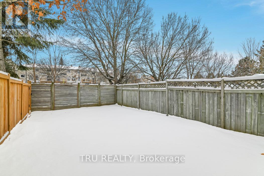 40 Baton Court, Ottawa, Ontario  K2L 4C8 - Photo 17 - X12642402