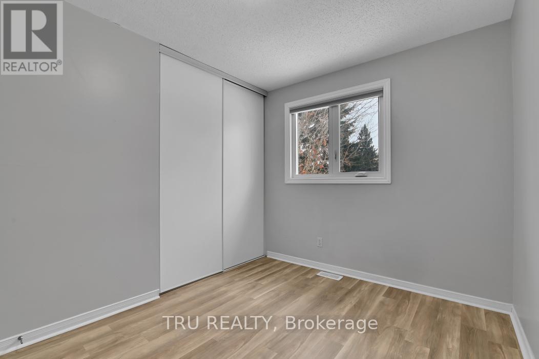 40 Baton Court, Ottawa, Ontario  K2L 4C8 - Photo 30 - X12642402