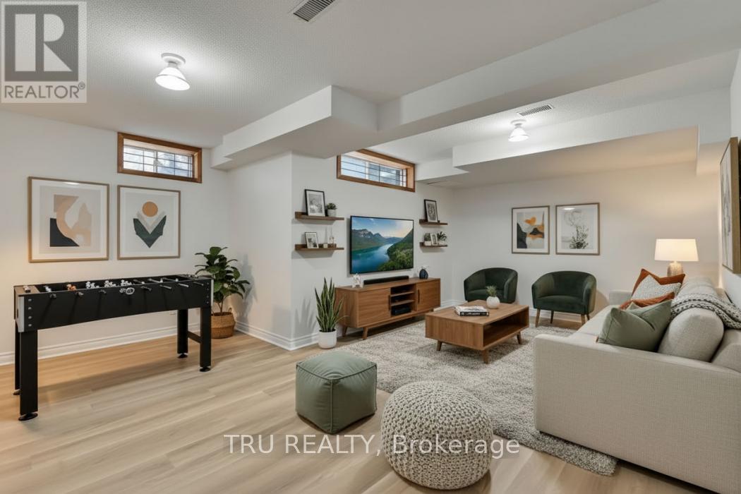 40 Baton Court, Ottawa, Ontario  K2L 4C8 - Photo 36 - X12642402