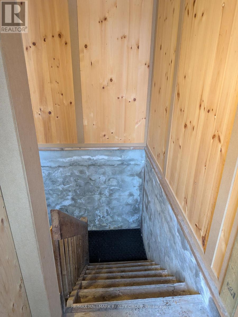 B - 2806 Quinn Road, Ottawa, Ontario  K1T 3V5 - Photo 3 - X12642408