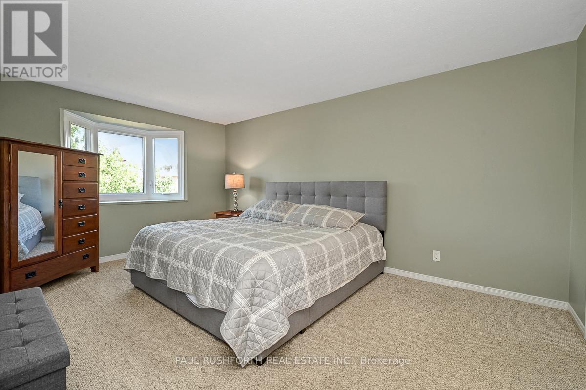 1793 Hunters Run Drive, Ottawa, Ontario  K1C 6X3 - Photo 18 - X12443643