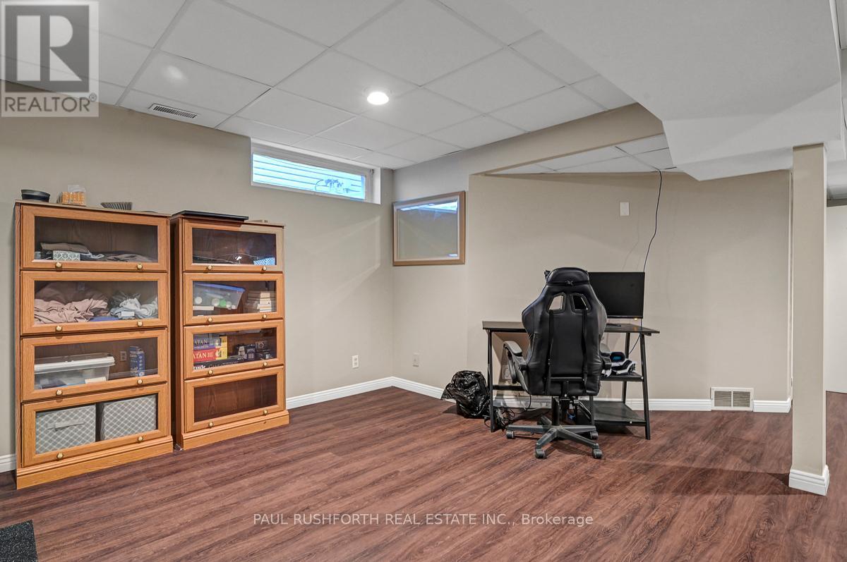 1793 Hunters Run Drive, Ottawa, Ontario  K1C 6X3 - Photo 25 - X12443643