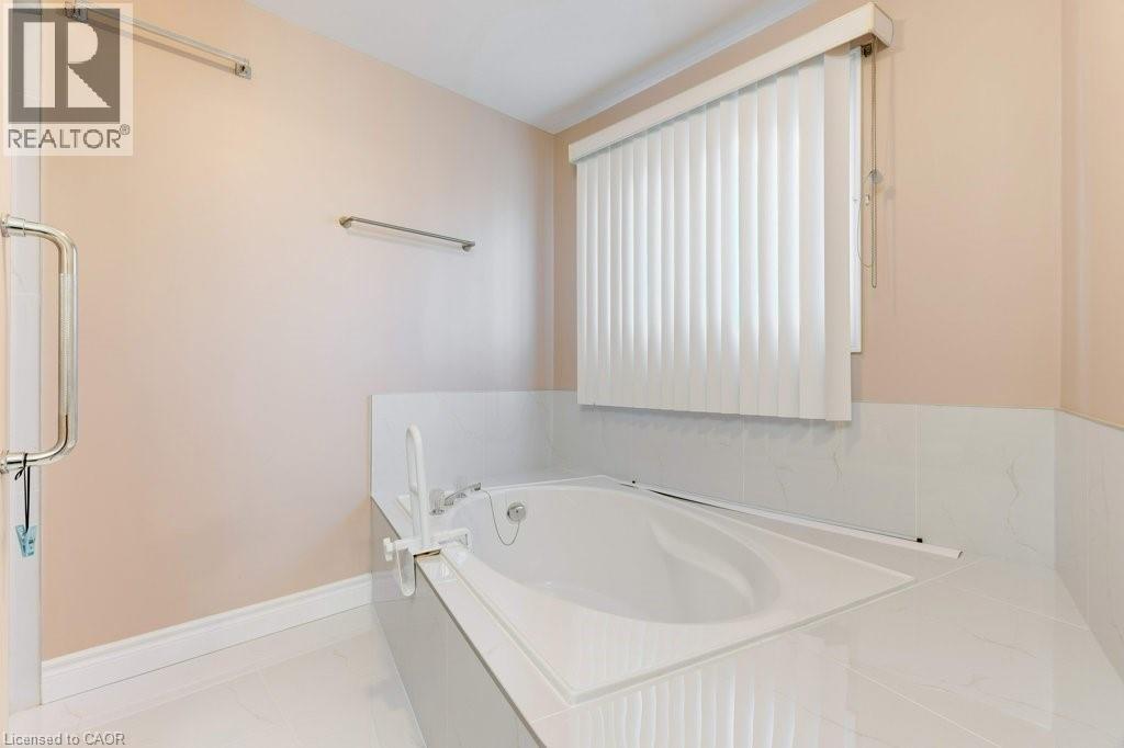 5255 Tagish Court, Mississauga, Ontario  L5R 2N6 - Photo 17 - 40789813