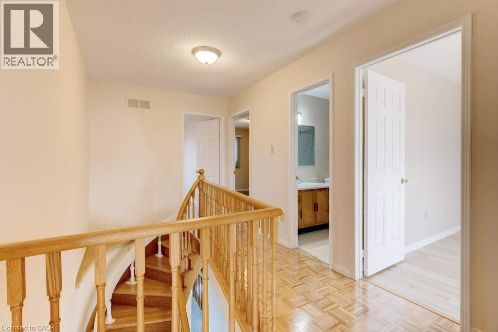 5255 Tagish Court, Mississauga, Ontario  L5R 2N6 - Photo 18 - 40789813