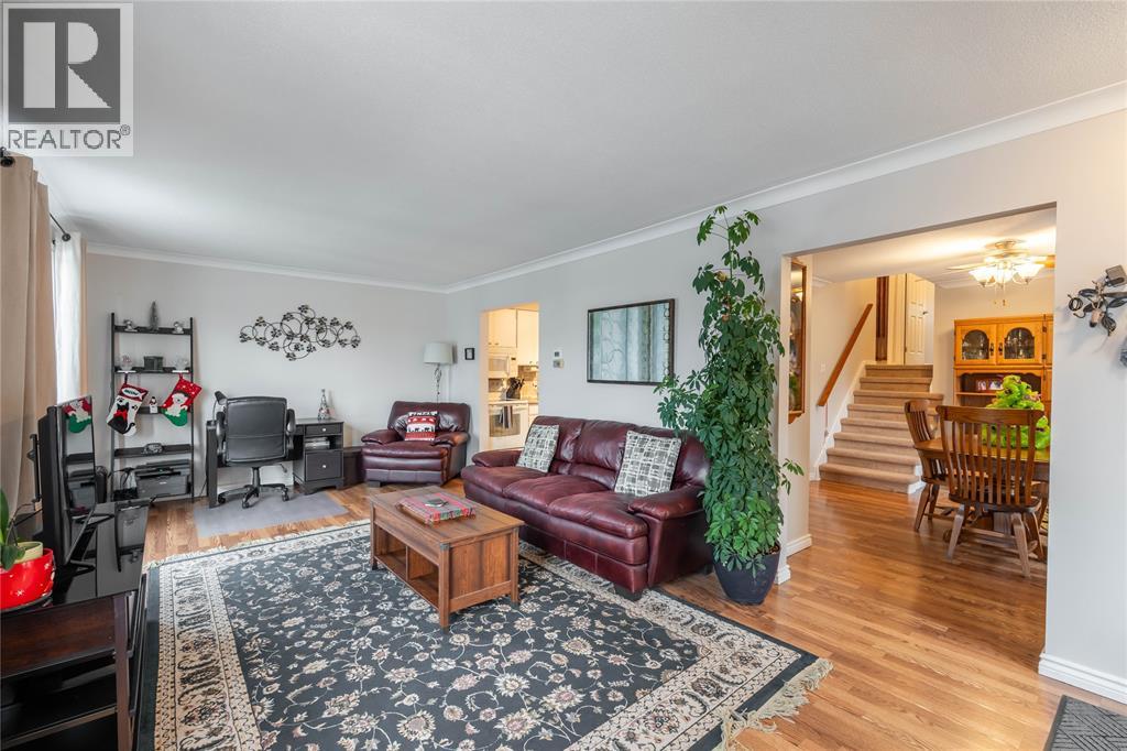 1170 Cathcart Boulevard, Sarnia, Ontario  N7S 2H5 - Photo 6 - 25031857