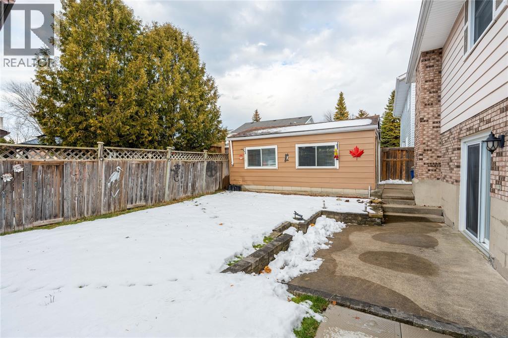 1170 Cathcart Boulevard, Sarnia, Ontario  N7S 2H5 - Photo 37 - 25031857