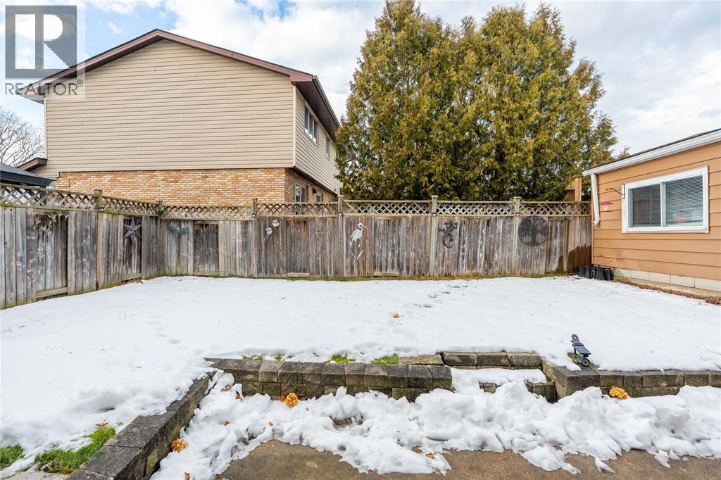 1170 Cathcart Boulevard, Sarnia, Ontario  N7S 2H5 - Photo 36 - 25031857