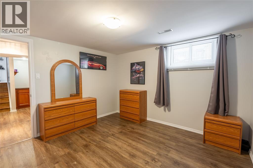 1170 Cathcart Boulevard, Sarnia, Ontario  N7S 2H5 - Photo 33 - 25031857