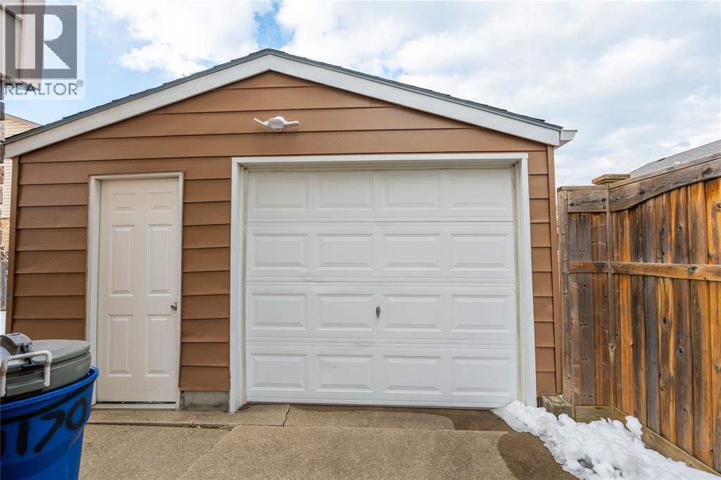 1170 Cathcart Boulevard, Sarnia, Ontario  N7S 2H5 - Photo 41 - 25031857