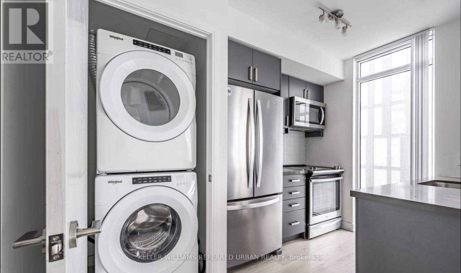 2311 - 50 Wellesley Street E, Toronto, Ontario  M4Y 1G2 - Photo 2 - C12635022