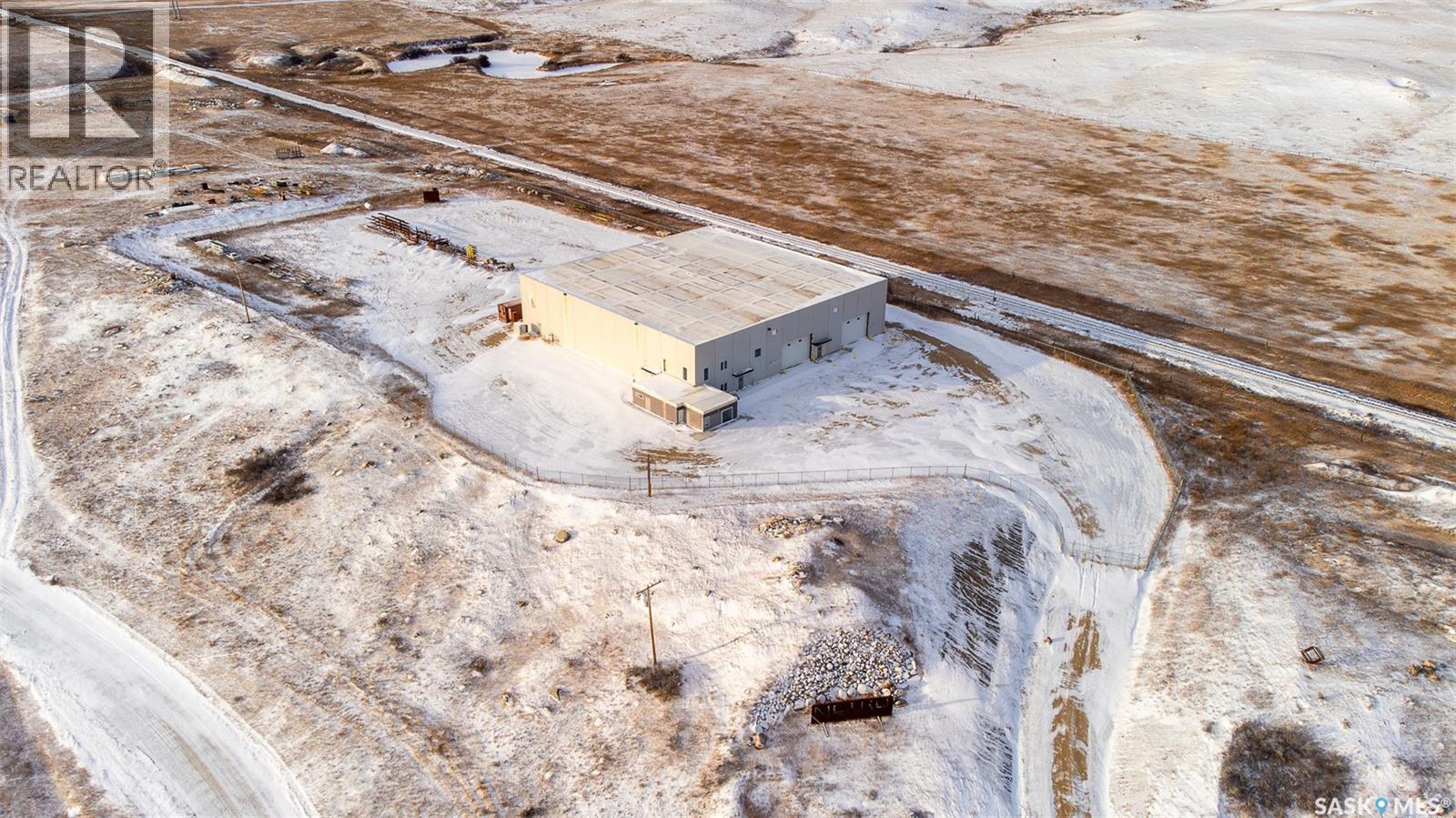 Metro Manufacturing Building, Moose Jaw Rm No. 161, Saskatchewan  S6H 7M6 - Photo 4 - SK025617