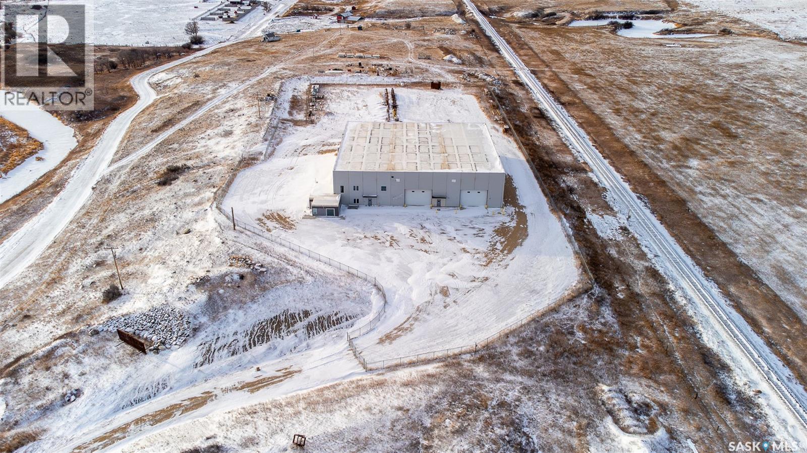 Metro Manufacturing Building, Moose Jaw Rm No. 161, Saskatchewan  S6H 7M6 - Photo 5 - SK025617