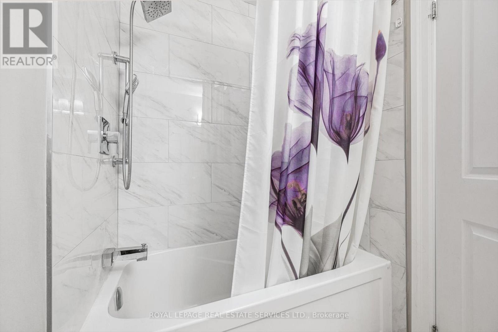 1007 - 55 Eglinton Avenue W, Mississauga, Ontario  L5R 0E4 - Photo 21 - W12642394