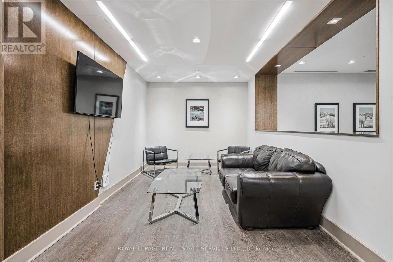 1007 - 55 Eglinton Avenue W, Mississauga, Ontario  L5R 0E4 - Photo 40 - W12642394