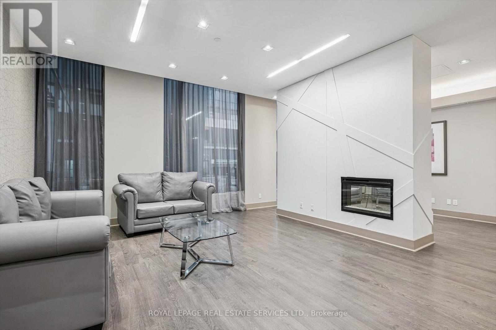 1007 - 55 Eglinton Avenue W, Mississauga, Ontario  L5R 0E4 - Photo 47 - W12642394