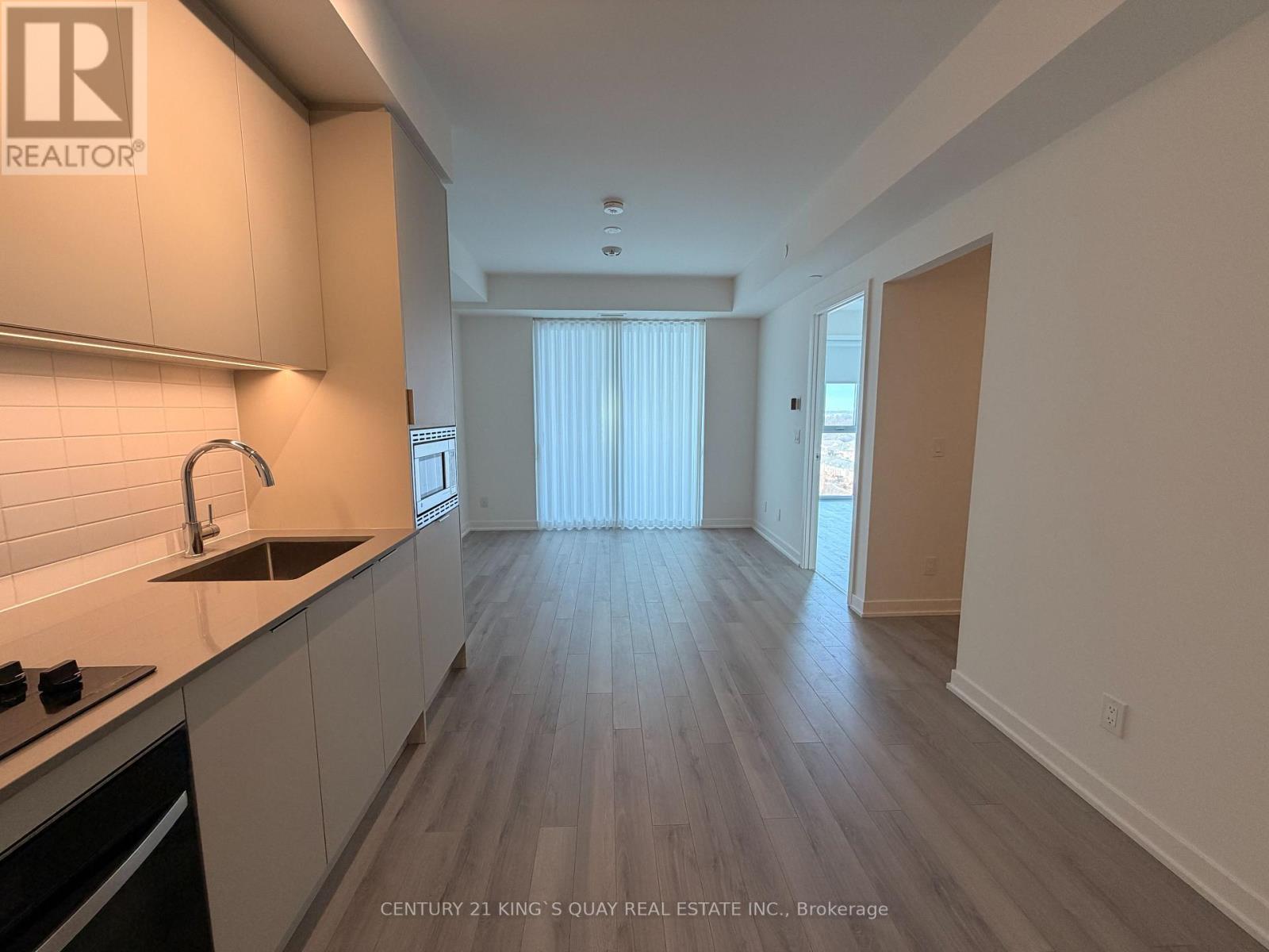 1402 - 3071 Trafalgar Road, Oakville, Ontario  L6H 8C6 - Photo 3 - W12642404