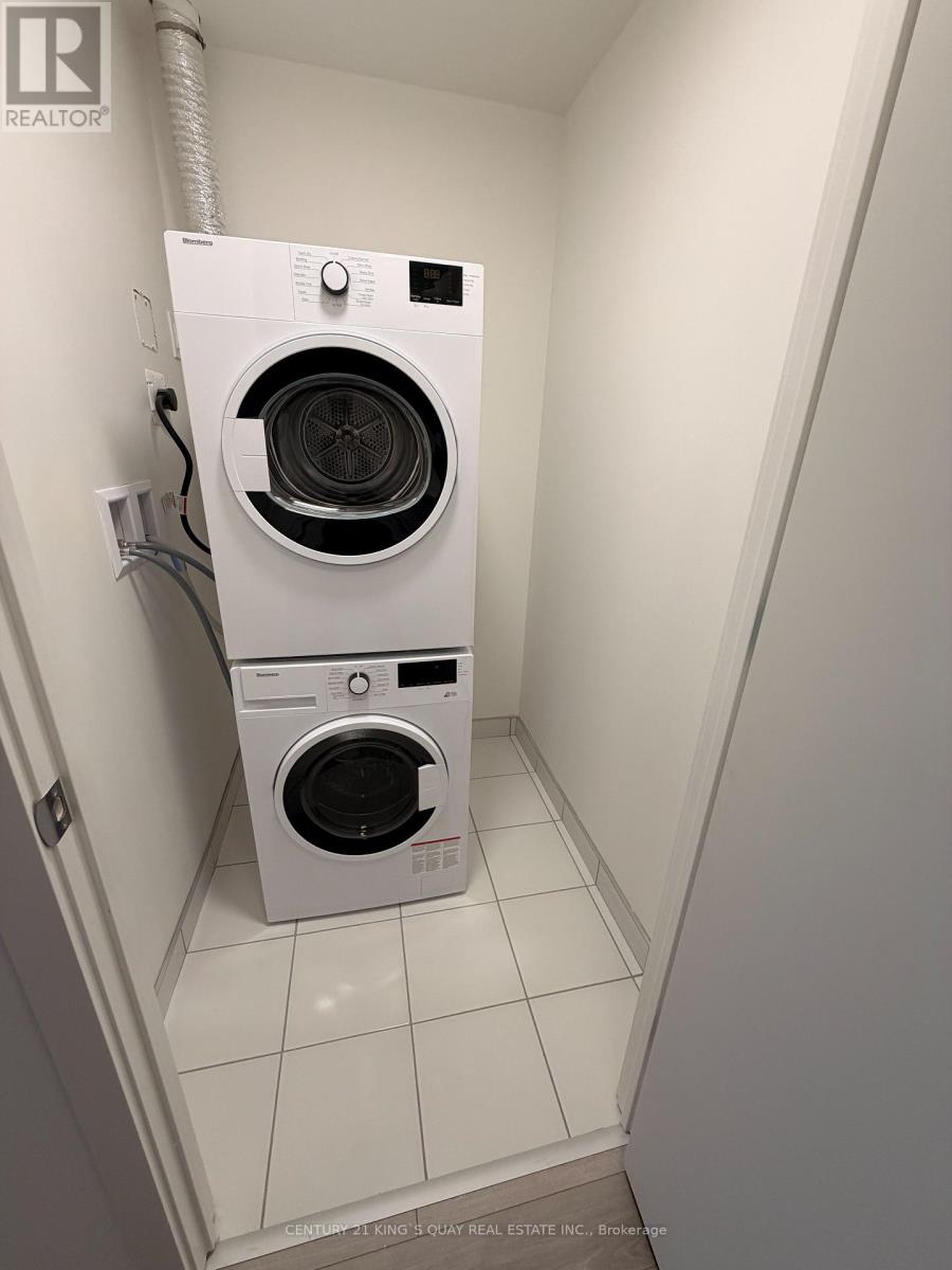 1402 - 3071 Trafalgar Road, Oakville, Ontario  L6H 8C6 - Photo 8 - W12642404