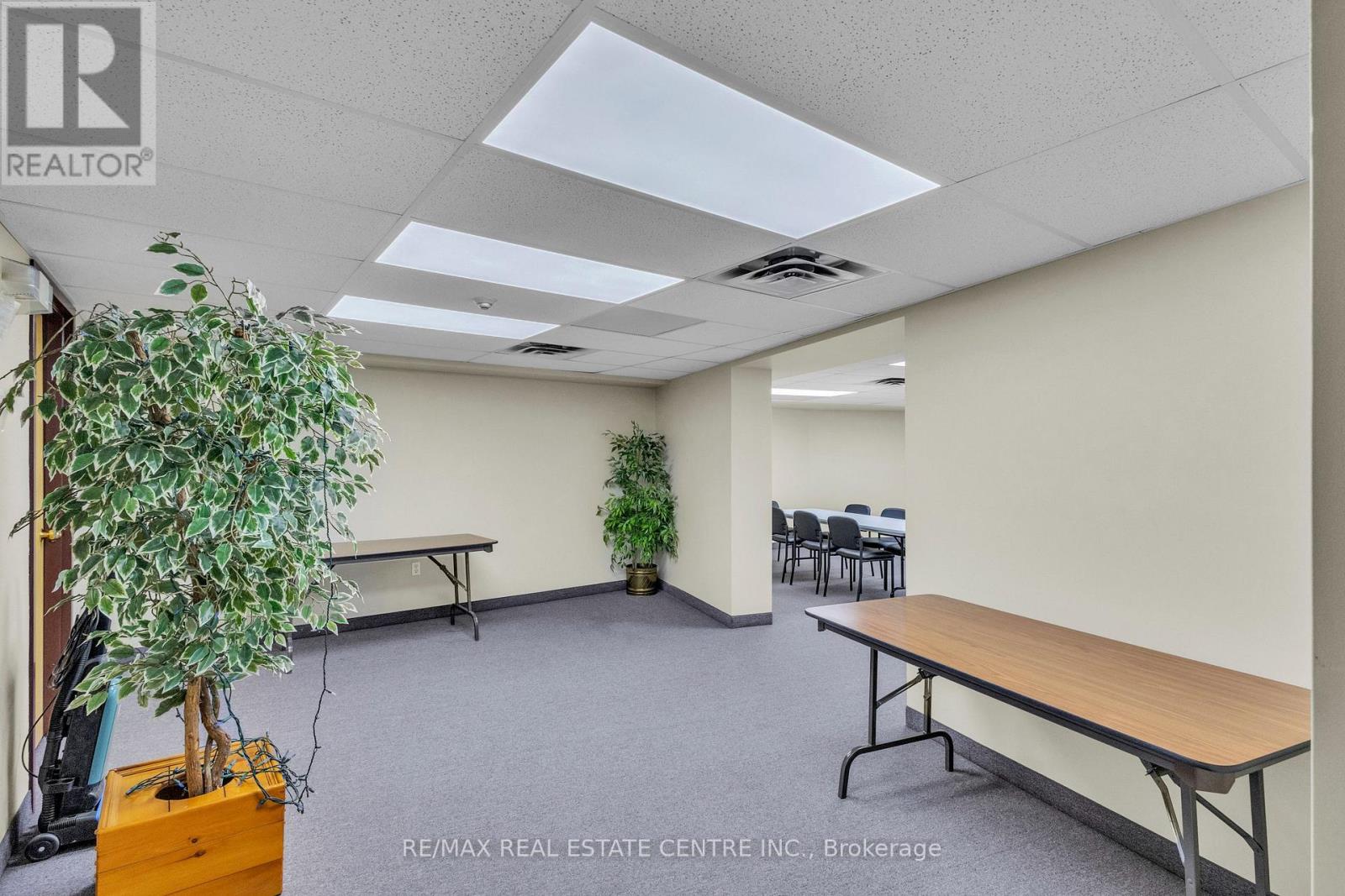 202 - 105 Bagot Street, Guelph, Ontario  N1H 8H4 - Photo 32 - X12642396