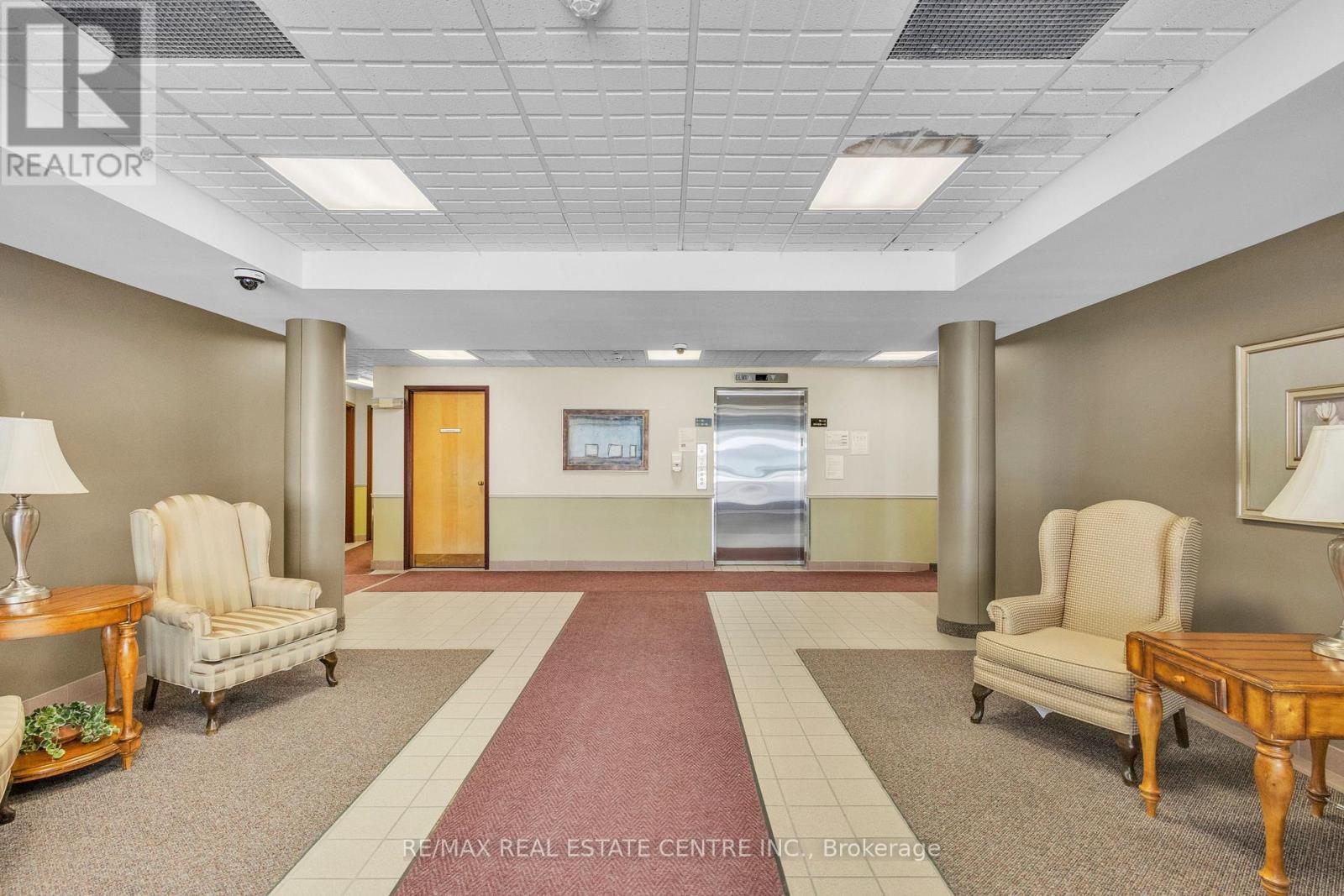 202 - 105 Bagot Street, Guelph, Ontario  N1H 8H4 - Photo 5 - X12642396