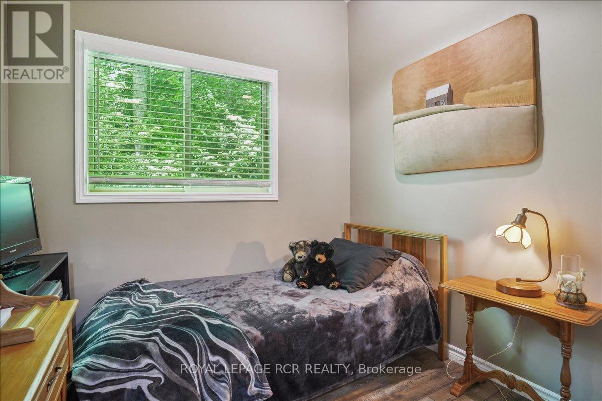 859 Sixth Street N, South Bruce Peninsula, Ontario  N0H 2G0 - Photo 14 - X12642400