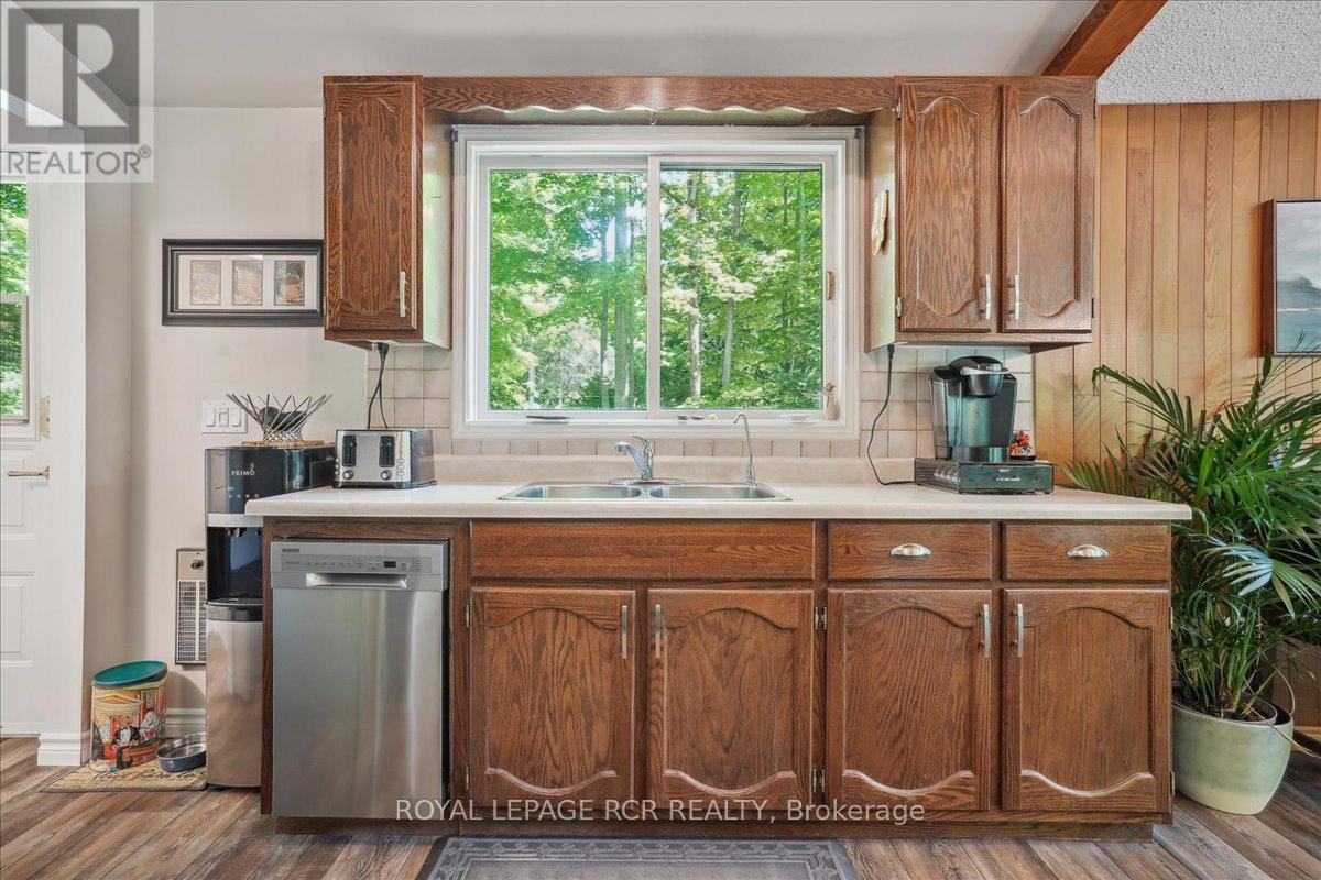 859 Sixth Street N, South Bruce Peninsula, Ontario  N0H 2G0 - Photo 5 - X12642400