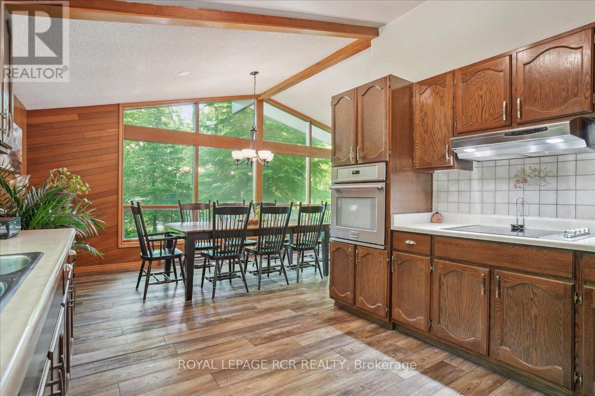 859 Sixth Street N, South Bruce Peninsula, Ontario  N0H 2G0 - Photo 6 - X12642400