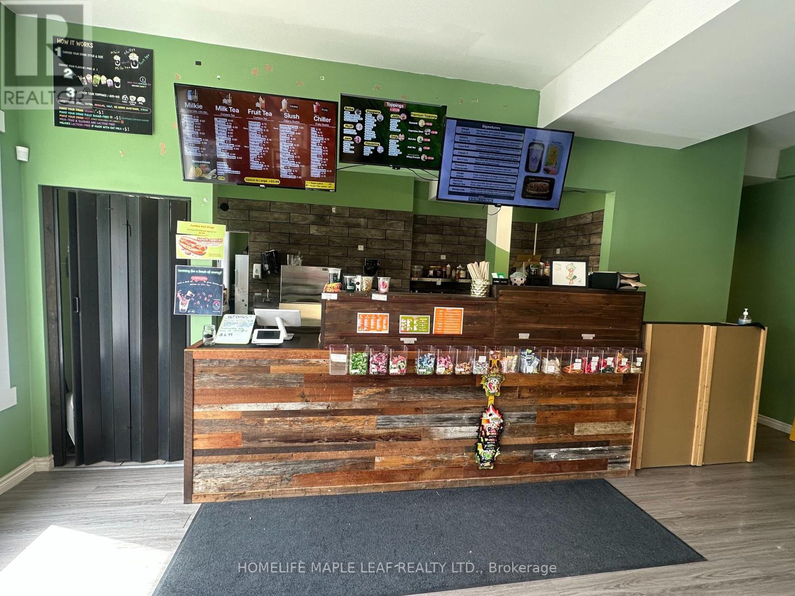 257 Dundas Street, Woodstock, Ontario  N4S 1A9 - Photo 3 - X12642414